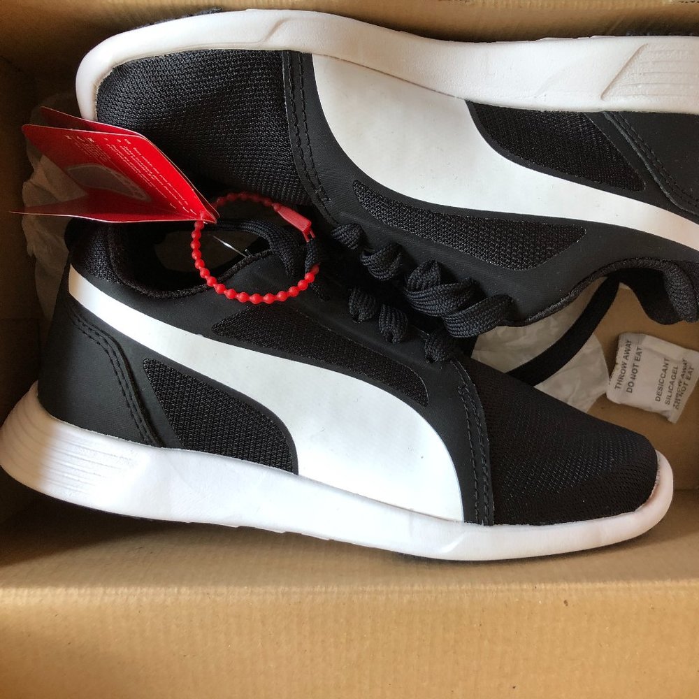 Brand New Kids' Black and White Puma Trainers Running Shoes Sneakers